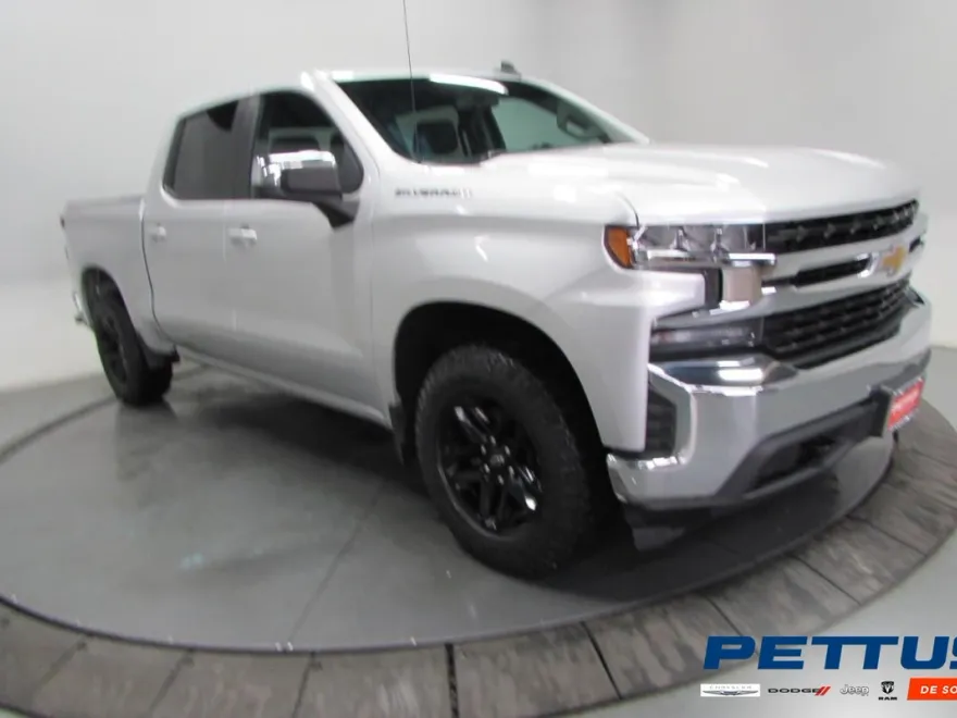 2022 Chevrolet Silverado 1500 LT photo 1
