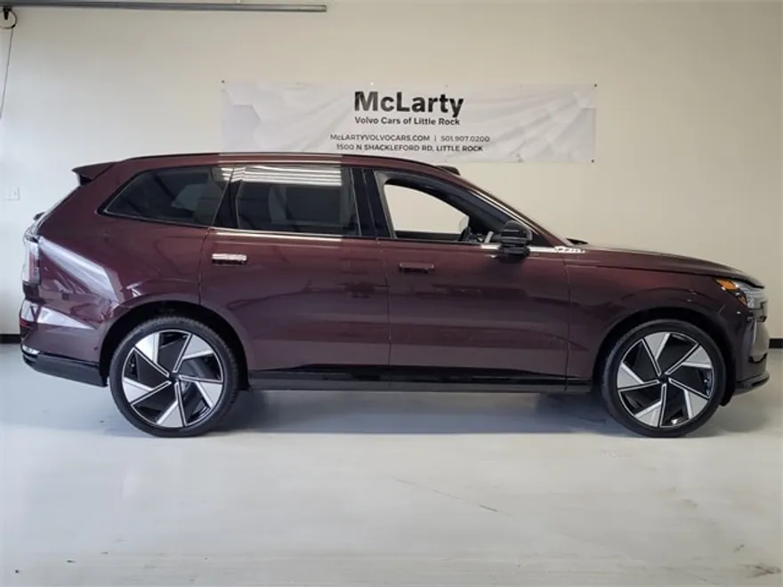 2025 Volvo EX90 Twin Motor Performance Ultra photo 1