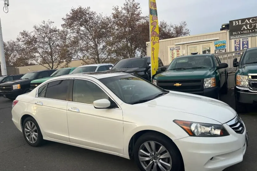 2011 Honda Accord EX-L V6 photo 1