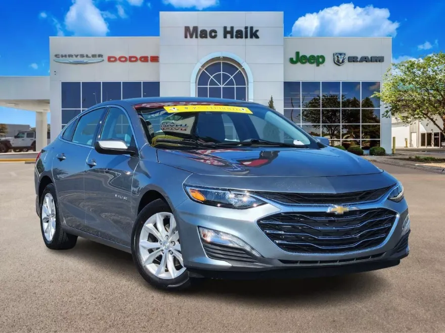 2025 Chevrolet Malibu 1LT photo 1