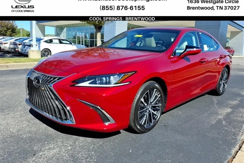 2025 Lexus ES 300h photo 1