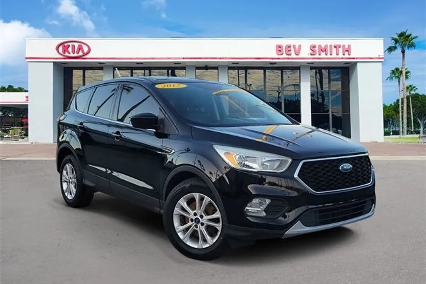 2017 Ford Escape SE photo 1