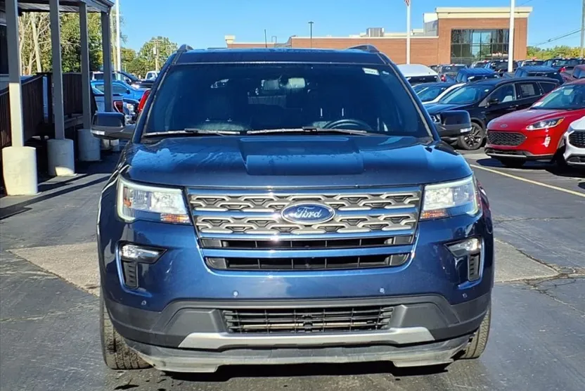 2018 Ford Explorer XLT photo 1