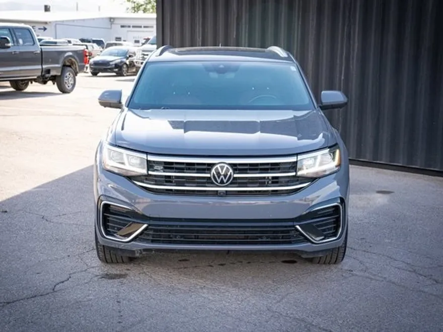 2022 Volkswagen Atlas Cross Sport V6 SEL Premium R-Line photo 1
