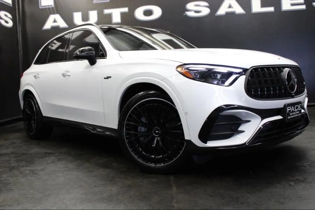 2024 Mercedes Benz GLC AMG 43 4MATIC photo 1
