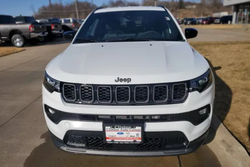 2025 Jeep Compass Latitude photo 2