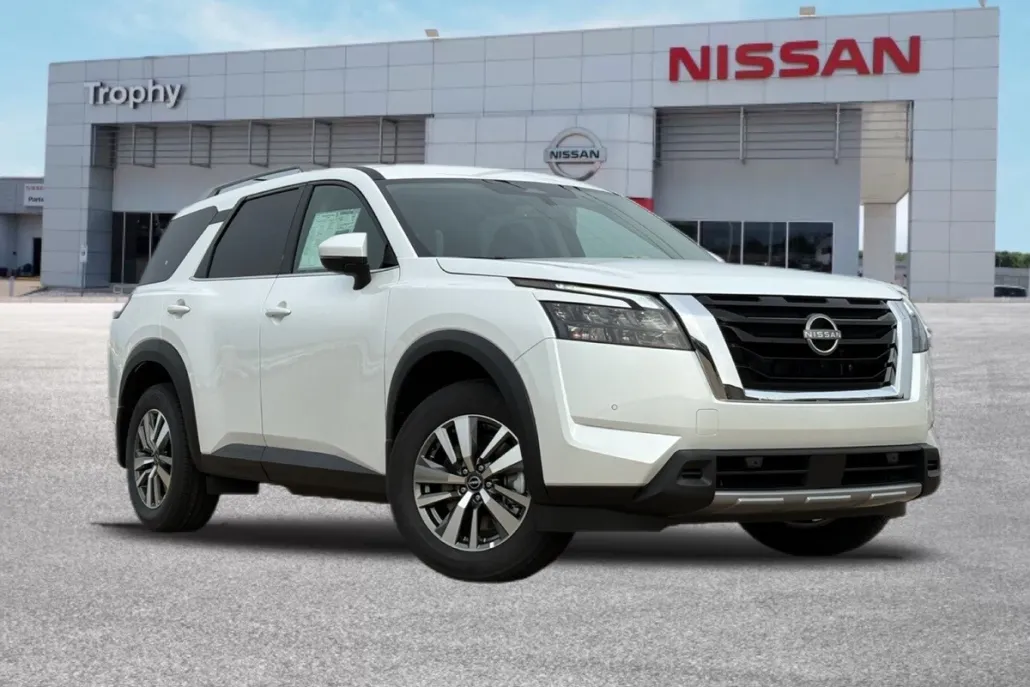 2025 Nissan Pathfinder SL photo 1