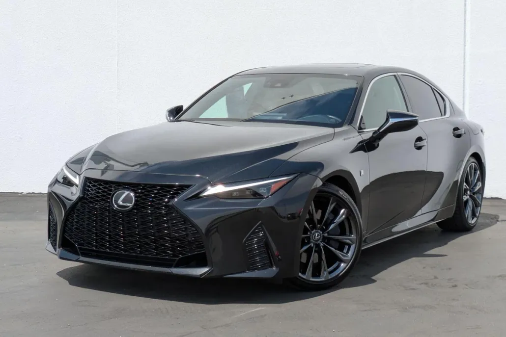 2023 Lexus LX 600 F SPORT photo 1