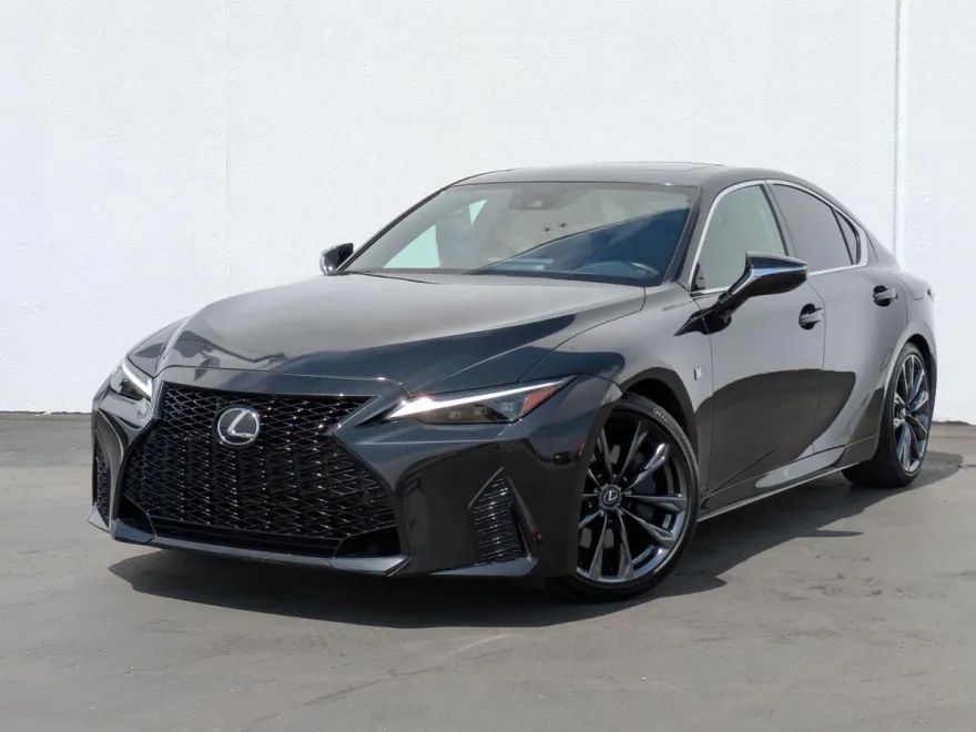 2023 Lexus LX 600 F SPORT photo 1