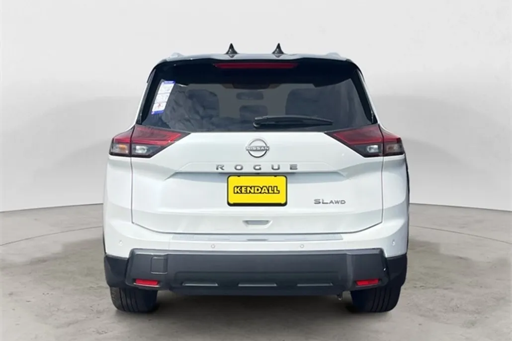 2025 Nissan Rogue SL photo 1