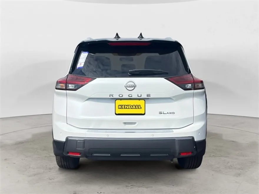 2025 Nissan Rogue SL photo 1