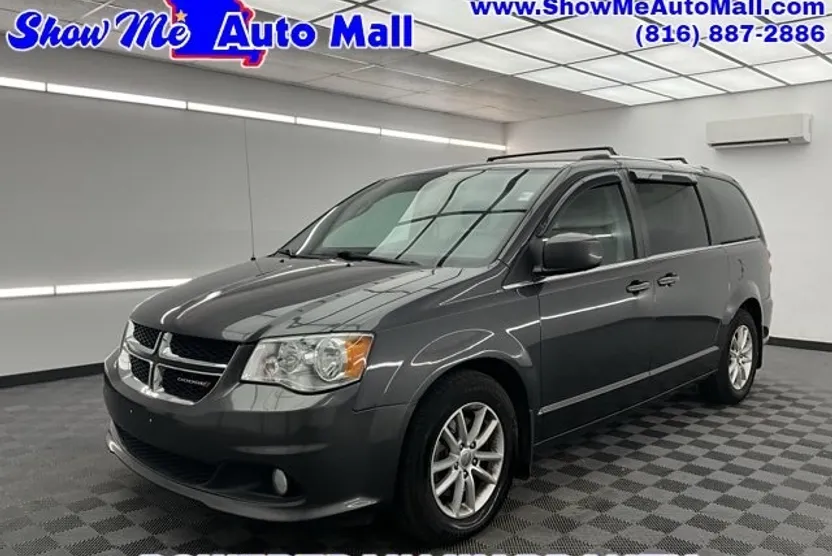 2019 Dodge Grand Caravan SXT photo 1