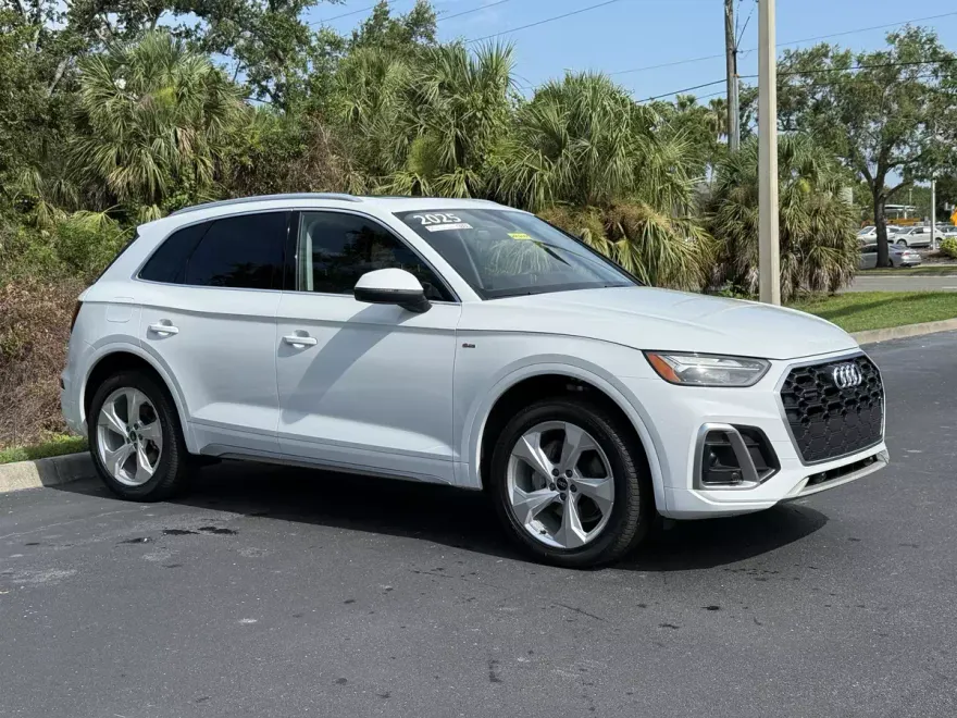 2025 Audi Q5 S line Premium Plus photo 1