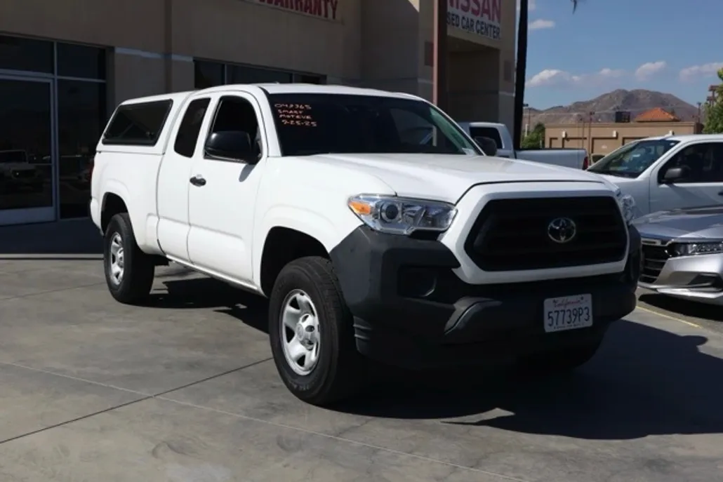 2022 Toyota Tacoma SR photo 1