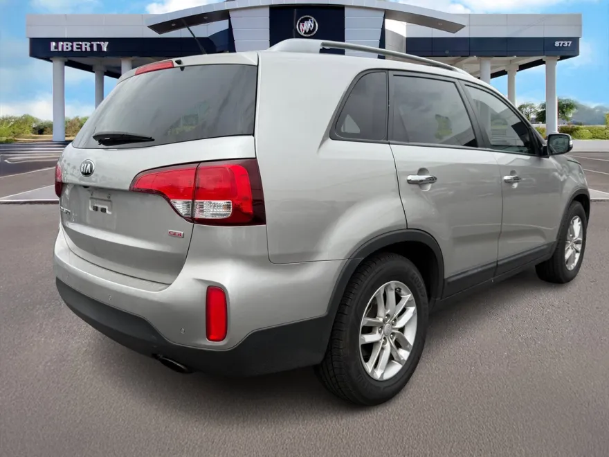 2014 Kia Sorento LX photo 1