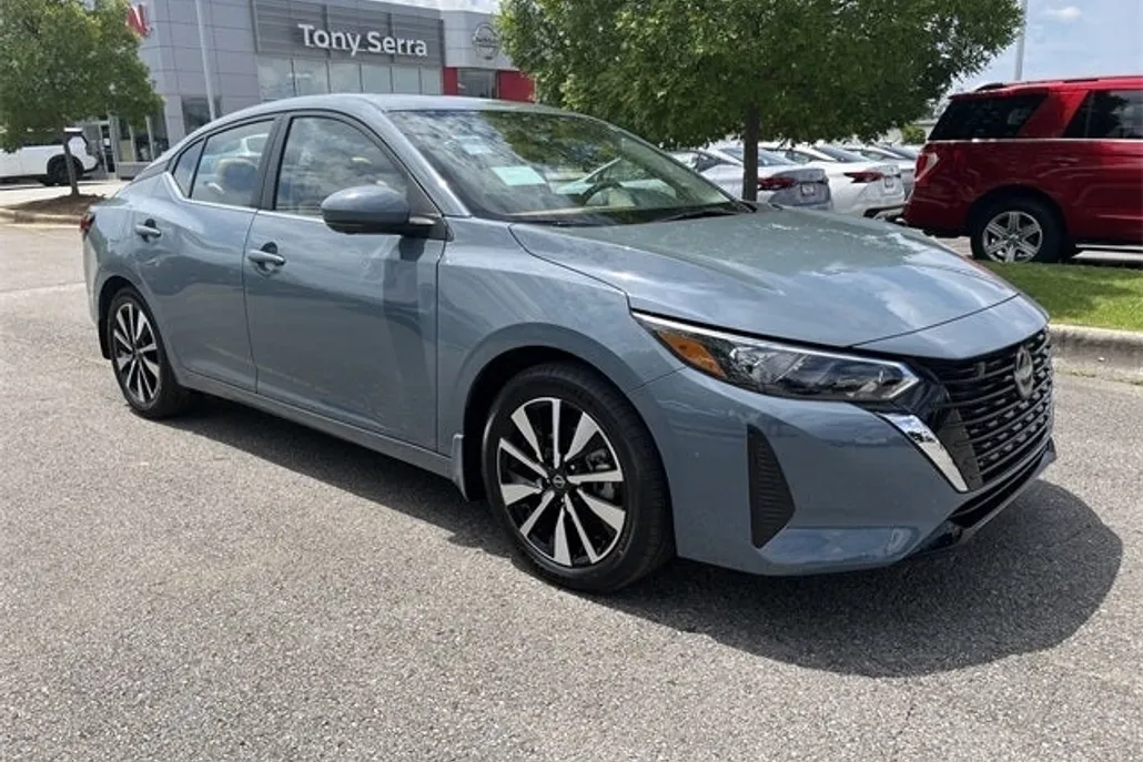 2025 Nissan Sentra SV photo 1