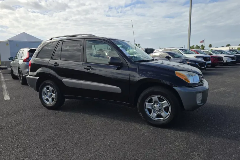 2002 Toyota RAV4 Base photo 1