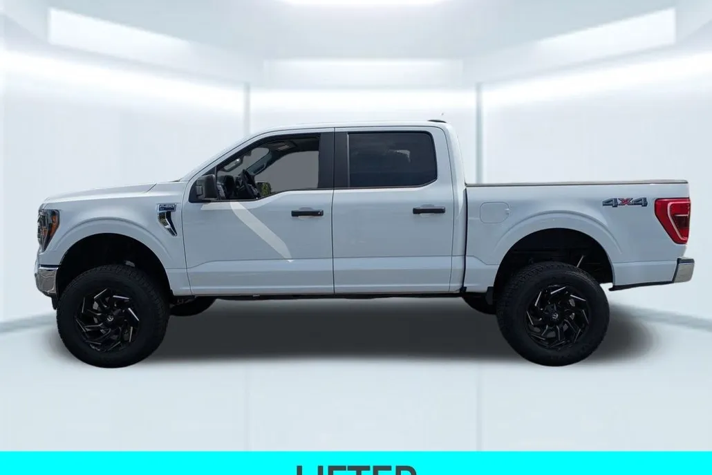 2023 Ford F-150 XLT photo 1
