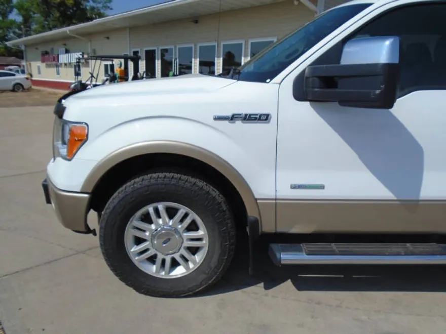 2012 Ford F-150 Lariat photo 1