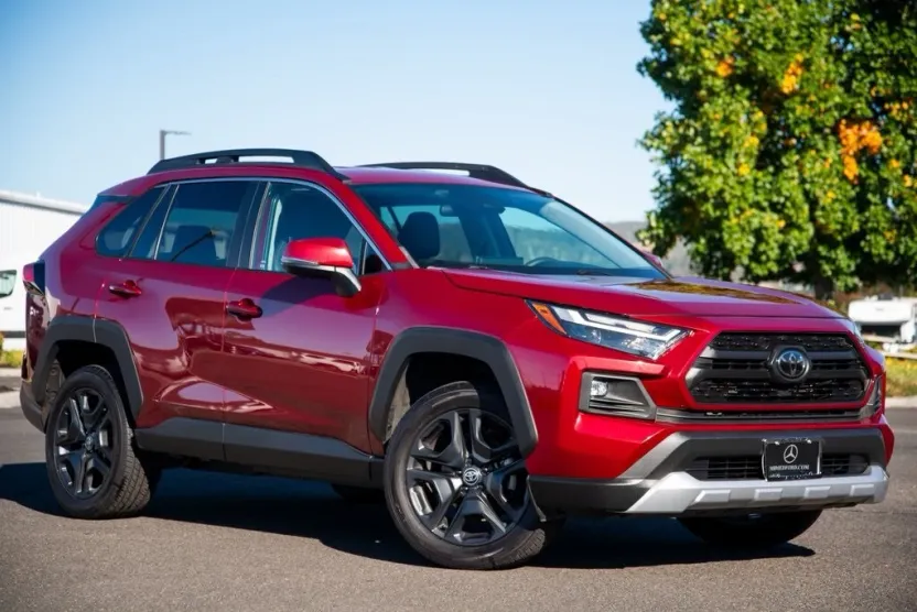 2023 Toyota RAV4 Adventure photo 1