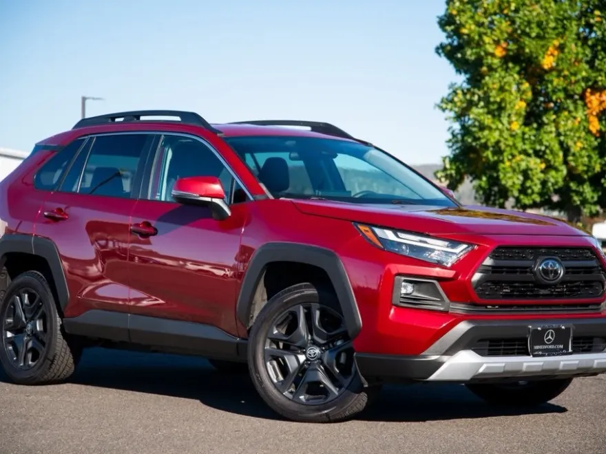 2023 Toyota RAV4 Adventure photo 1