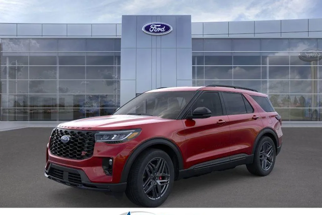 2025 Ford Explorer ST photo 1