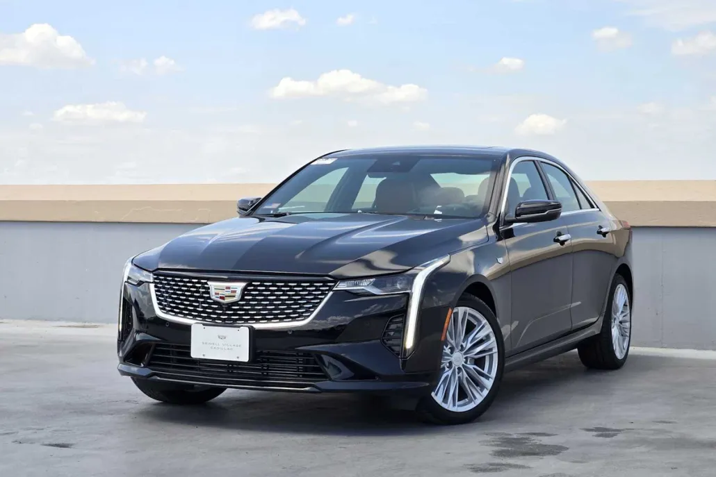 2025 Cadillac CT4 Premium Luxury photo 1