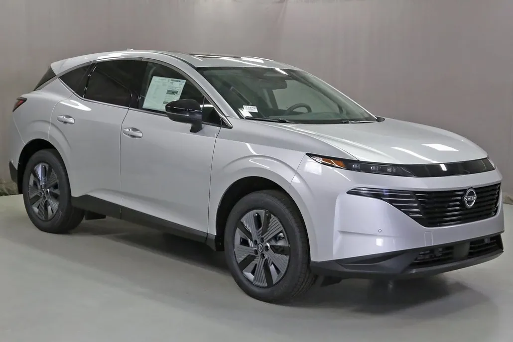 2025 Nissan Murano SL photo 1