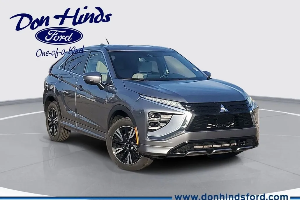 2024 Mitsubishi Eclipse Cross SE photo 1