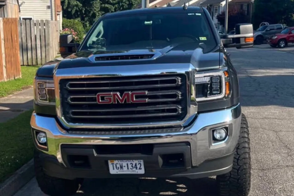 2017 Gmc Sierra SLE photo 1