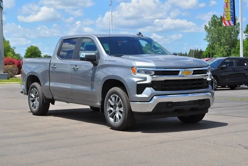 2025 Chevrolet Silverado 1500 LT photo 1