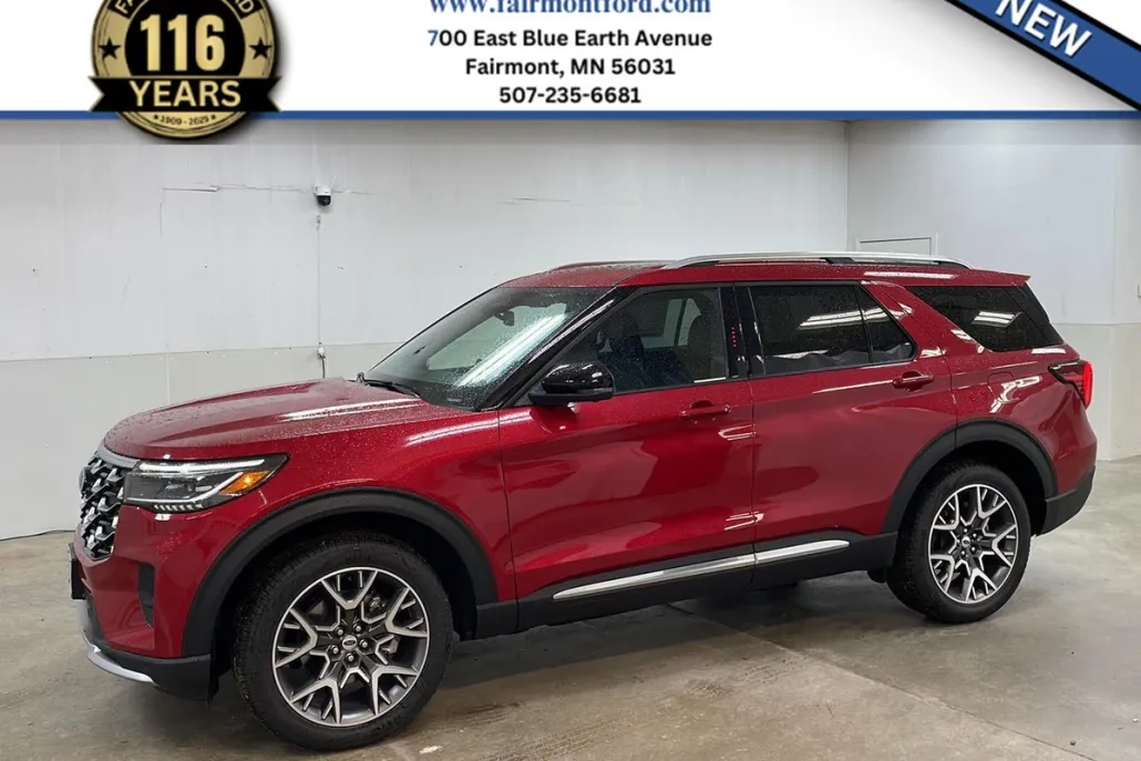 2025 Ford Explorer Platinum photo 1