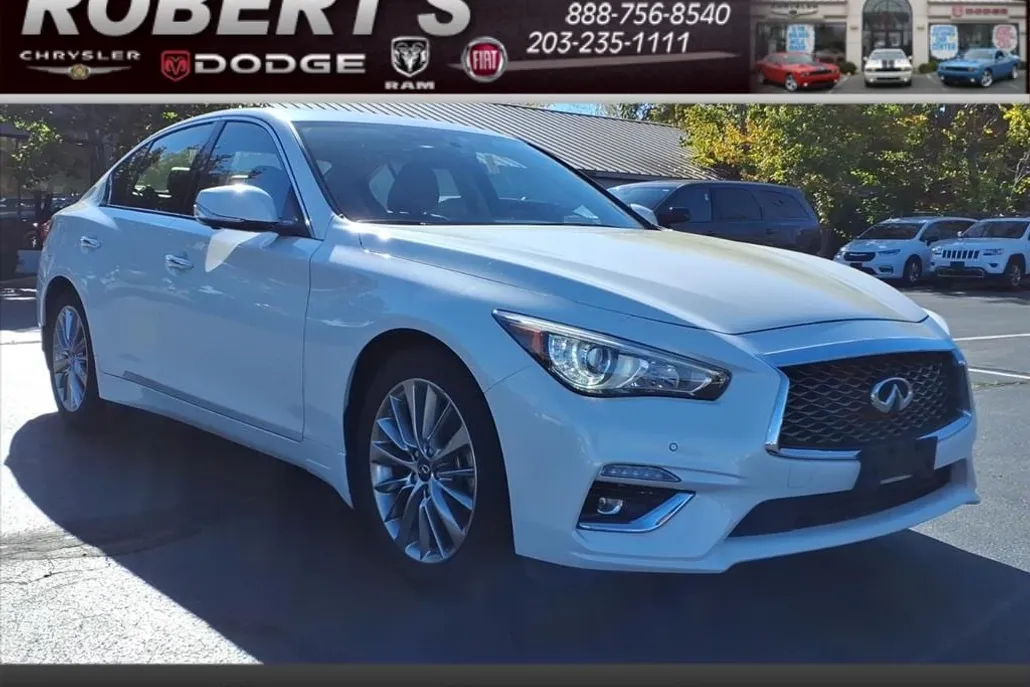 2023 Infiniti Q50 LUXE photo 1