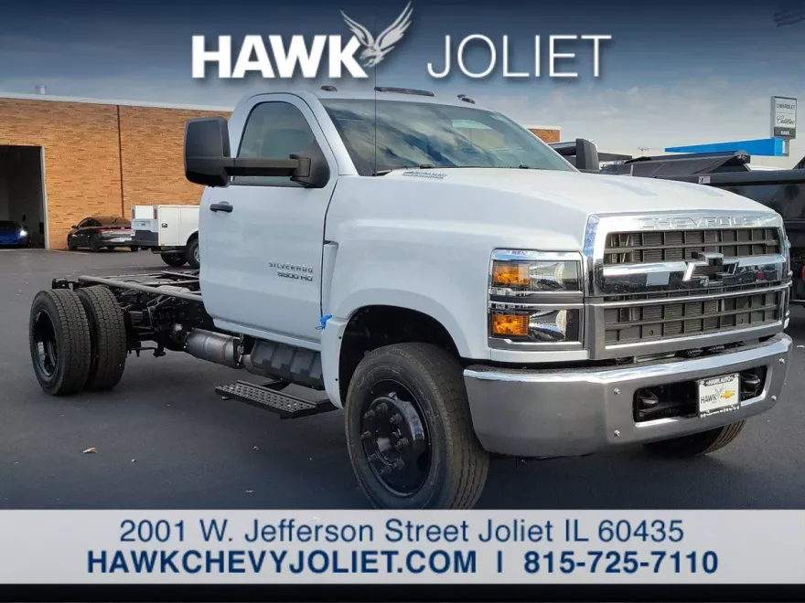 2024 Chevrolet Silverado 5500HD Work Truck photo 1