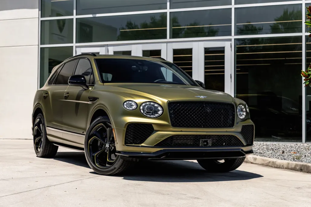 2024 Bentley Bentayga V8 S photo 1