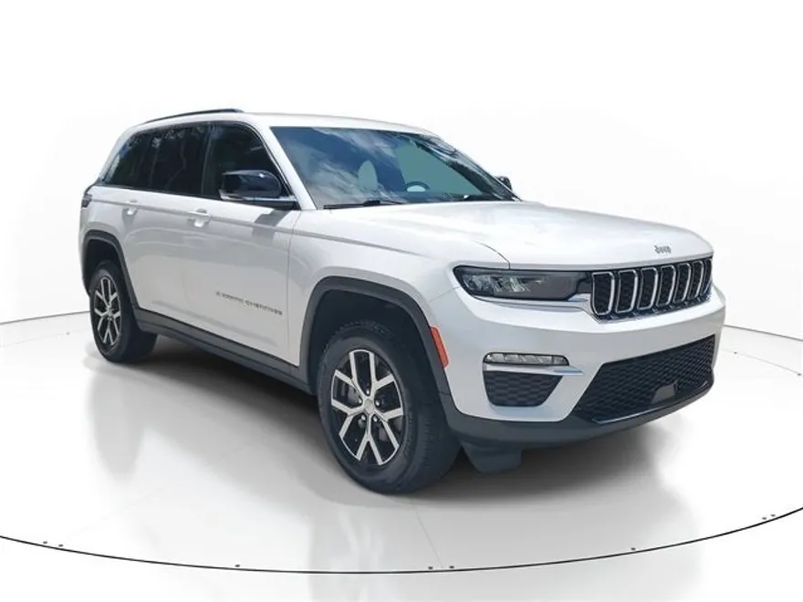 2024 Jeep Grand Cherokee Limited photo 1