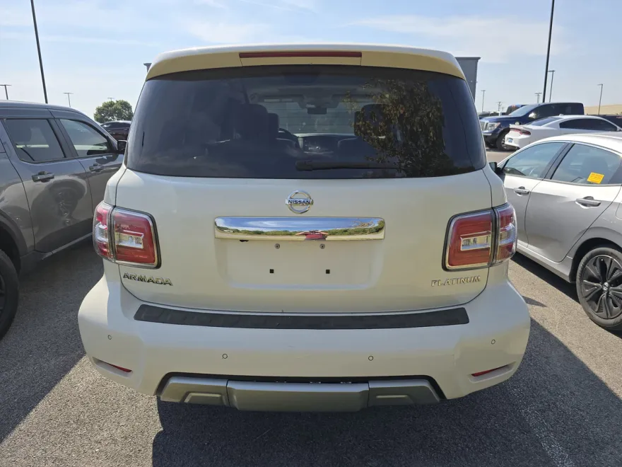 2018 Nissan Armada Platinum photo 1