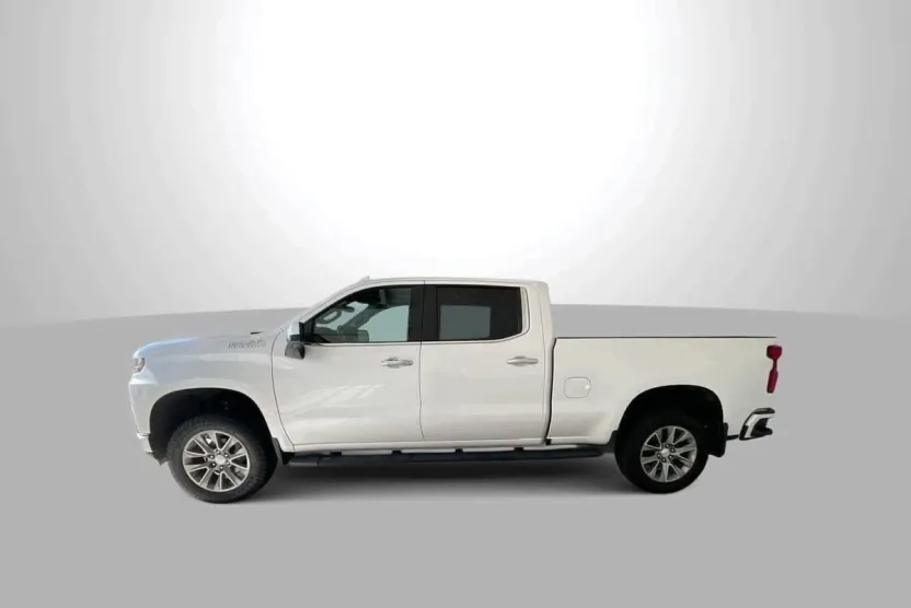2019 Chevrolet Silverado 1500 High Country photo 1