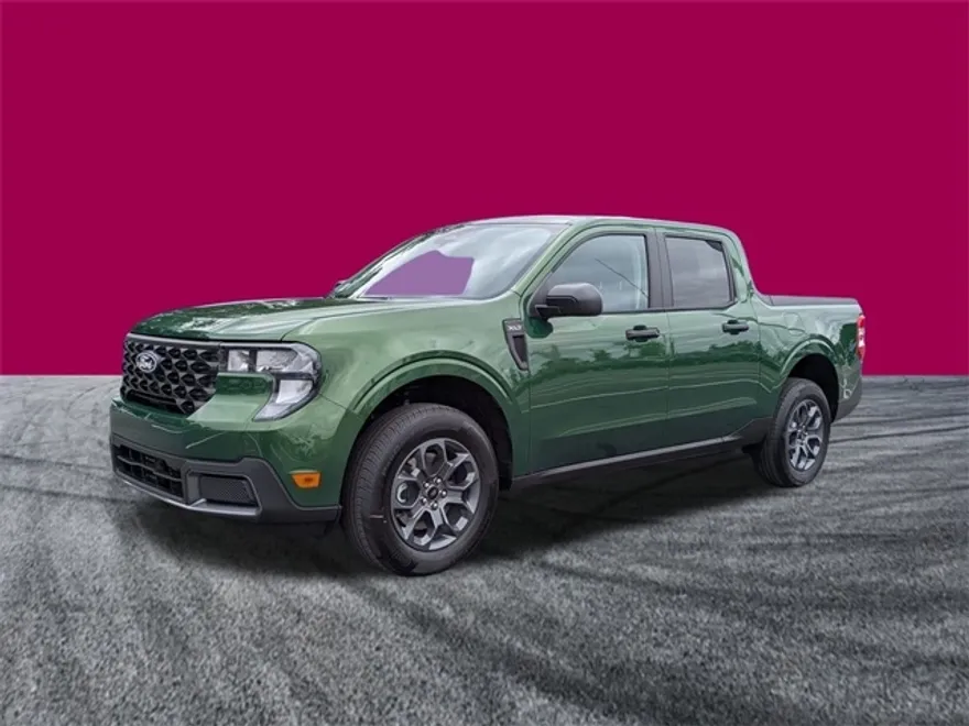 2025 Ford Maverick XLT photo 1
