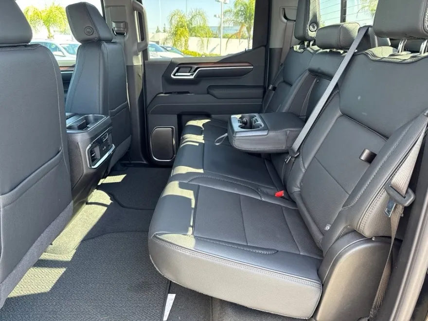 2025 Gmc Sierra 1500 Denali photo 16