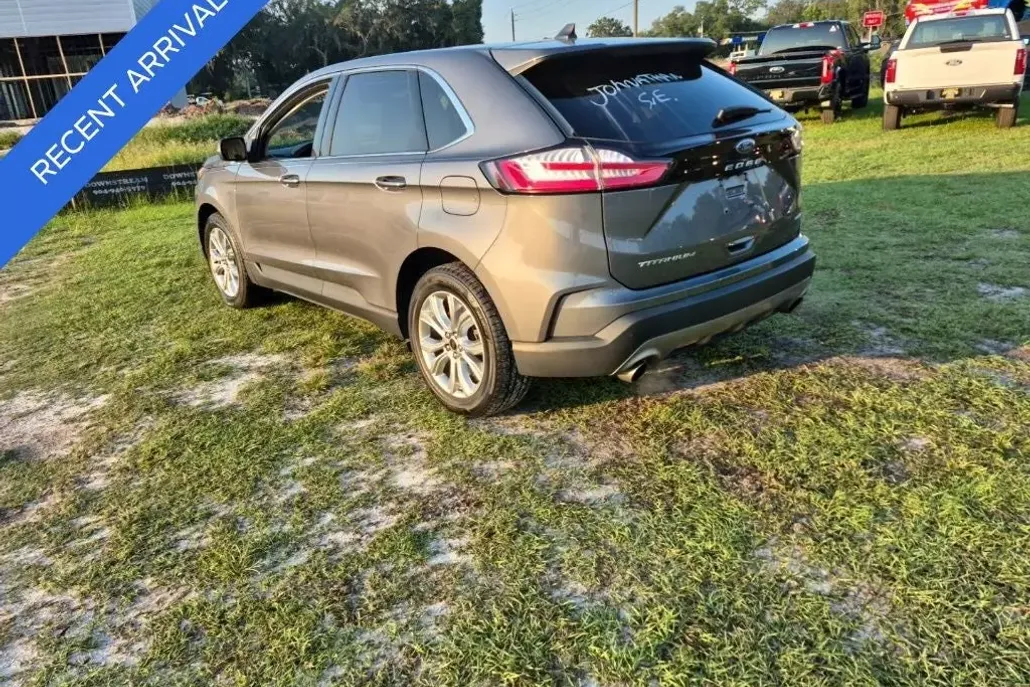 2024 Ford Edge Titanium photo 1