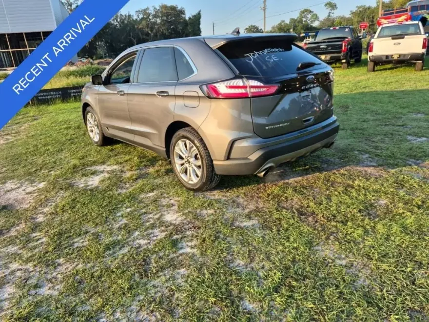 2024 Ford Edge Titanium photo 1