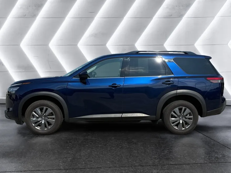 2025 Nissan Pathfinder SV photo 1