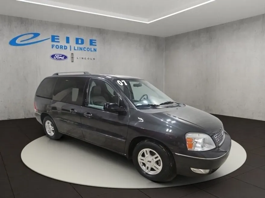 2007 Ford Freestar SEL photo 1