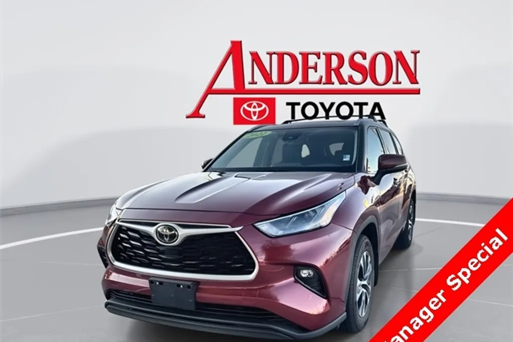 2022 Toyota Highlander XLE photo 1