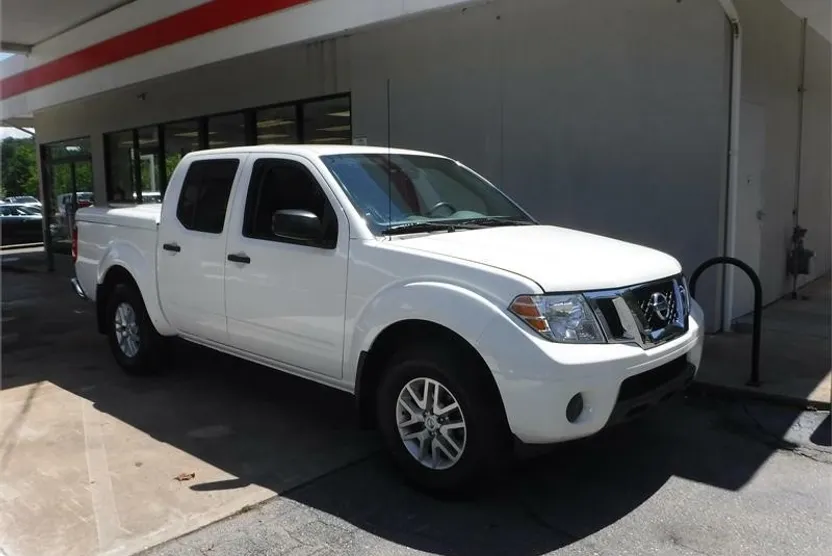 2019 Nissan Frontier PRO-4X Crew Cab photo 1