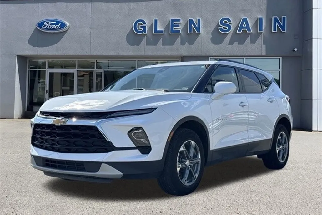 2023 Chevrolet Blazer 2LT photo 1