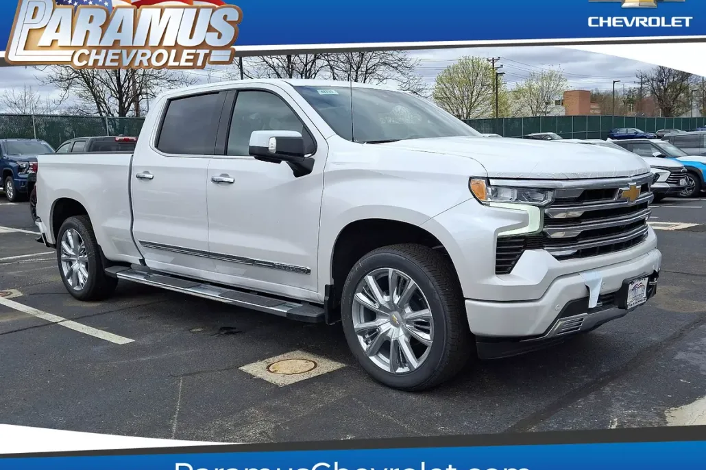 2025 Chevrolet Silverado 1500 High Country photo 1