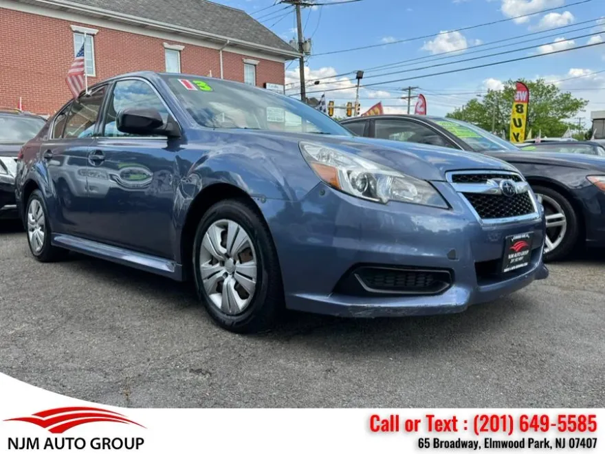 2013 Subaru Legacy 2.5i photo 1
