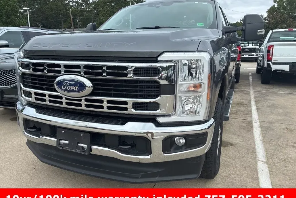 2025 Ford F-250 photo 1